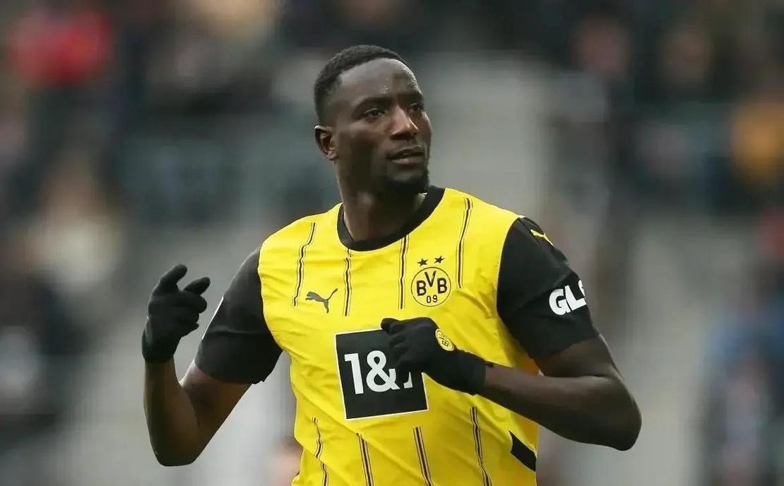 记者：曼联关注多特右后卫莱尔森，球员本赛季已送出14次助攻