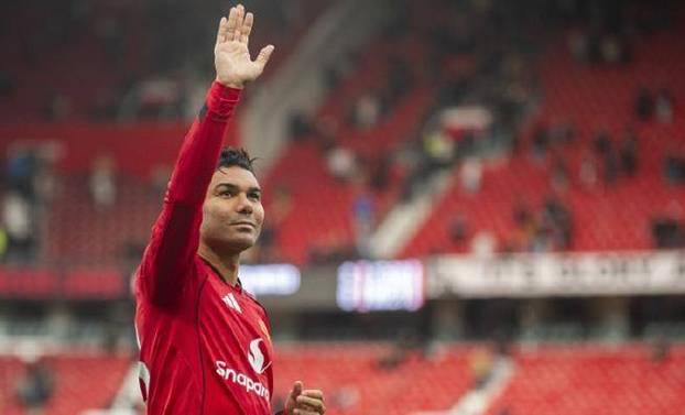 记者：卡塞米罗确实向曼联推荐了吉马良斯，后者若离队愿留在英超